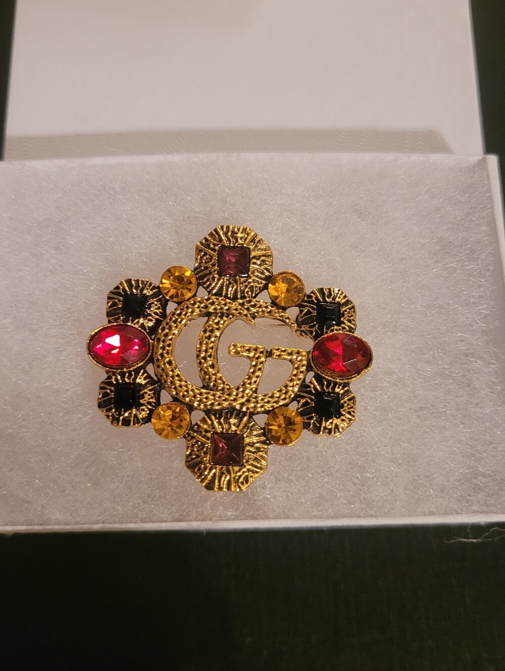 Desinger Style Brooch - Picture 9 of 9